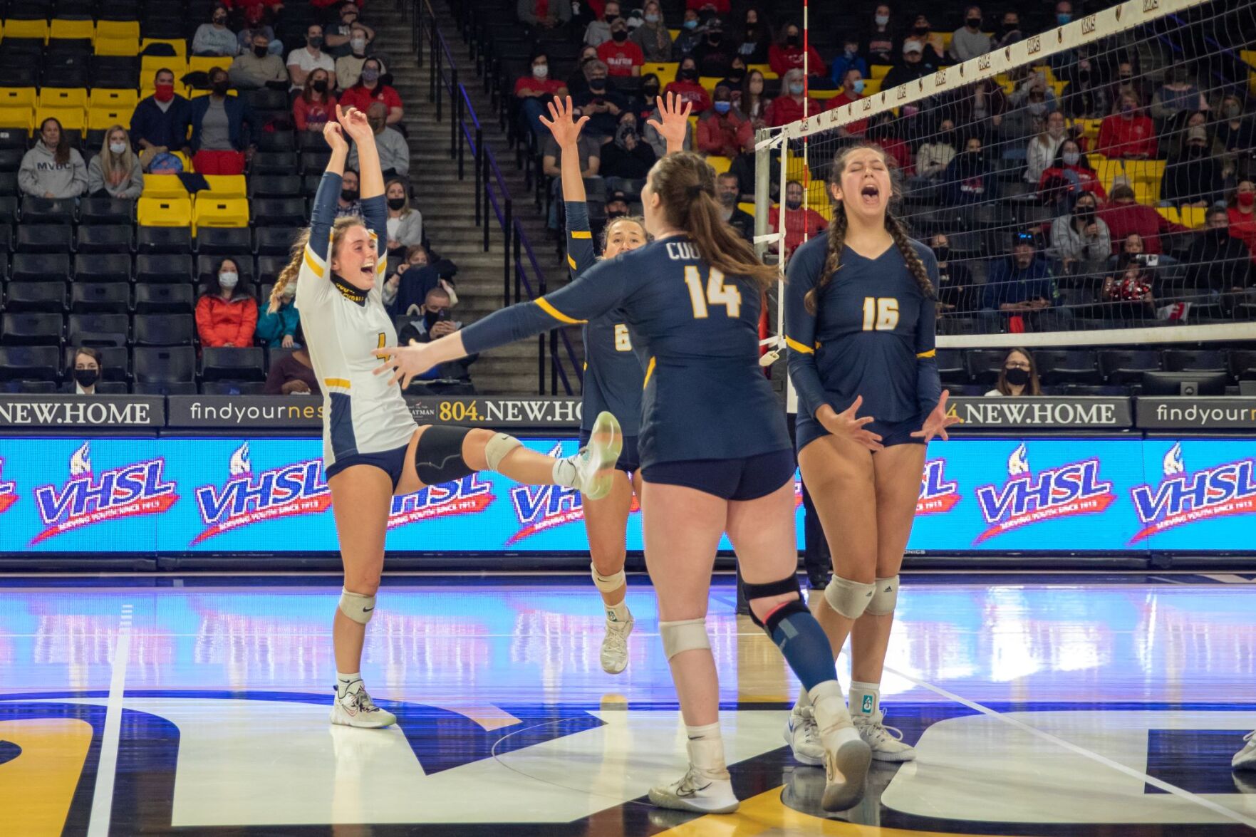 LCHS VB champs_12.jpg